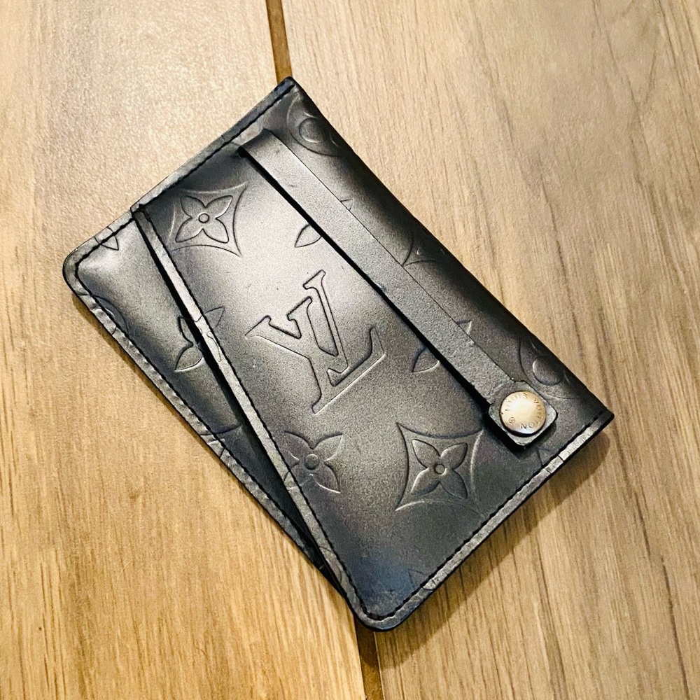 EUC Vintage Louis Vuitton Matte Charcoal Gray Monogram Clochette PM Key Case - Picture 4 of 17
